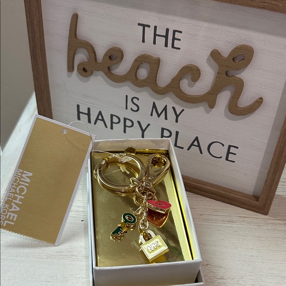 Michael Kors Gold Charm Keychain - Picture 2 of 8